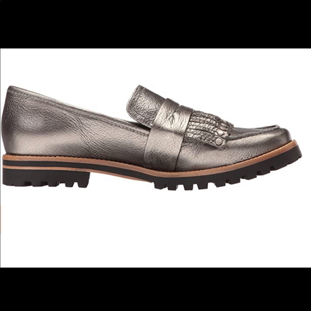 Bernardo Silver Fringe Loafer Flats Leather - Picture 4 of 14